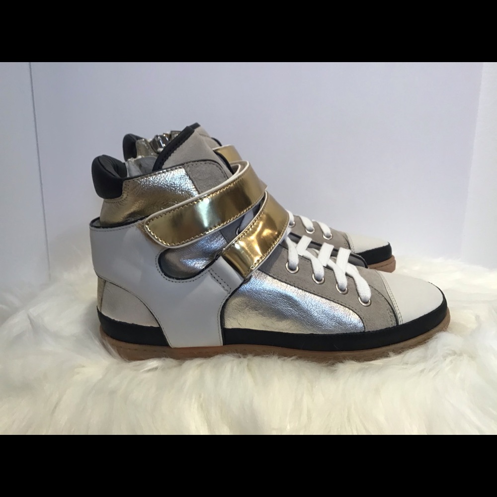 🎁 MAJE NIB GOLD HIGH TOP SNEAKERS SIZE 8 🎁